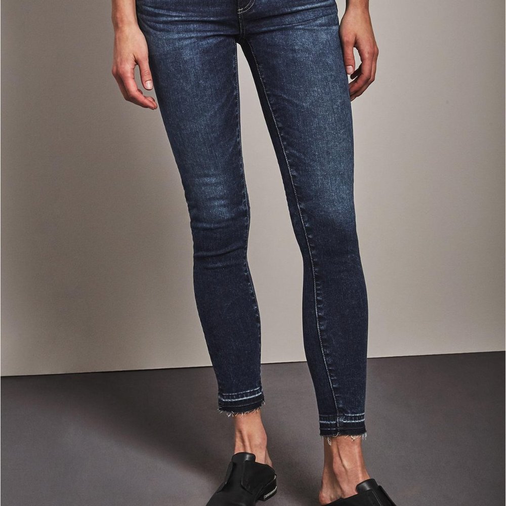 AG Skinny Ankle Jean - Size 29